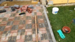 Укладка тротуарной плитки. Просто и легко.