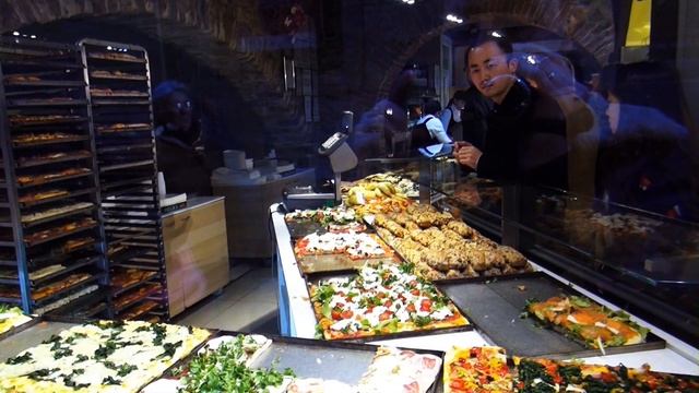 ? БЕРГАМО (Bergamo) – это город, который дал миру Труффальдино, Арлекина, Бригеллу. смотреть онлайн