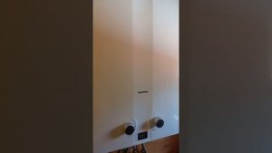 Газовая колонка хлопает в процессе работы. Колонка работает на сжиженном газе от 50 лит. баллона.
