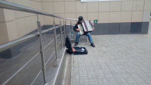 А любовь как сон.