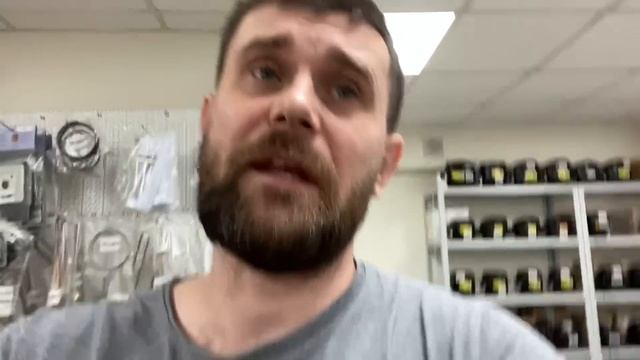 Щелкает холодильник, включается и сразу выключается - сколько стоит замена компрессора