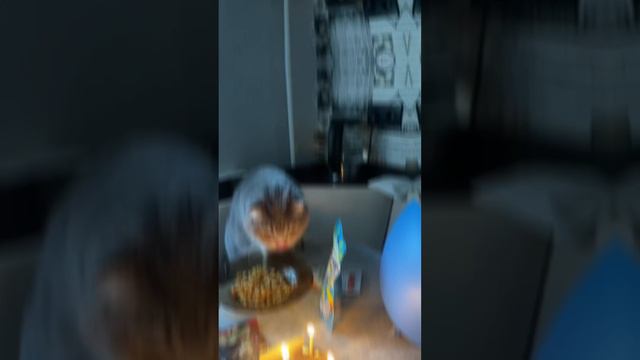 КОТИКУ ИСПОЛНИЛОСЬ 4 ГОДИКА