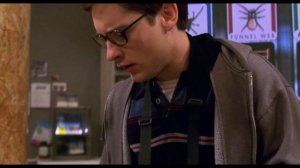 Человек-паук 2002 г. (Питера Паркера кусает паук)