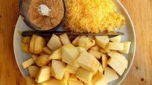 Яблоки на сковороде