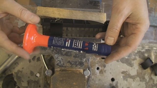 Установка оптического прицела на СВД/Тигр (часть 2/4) Притирка колец смотреть онлайн