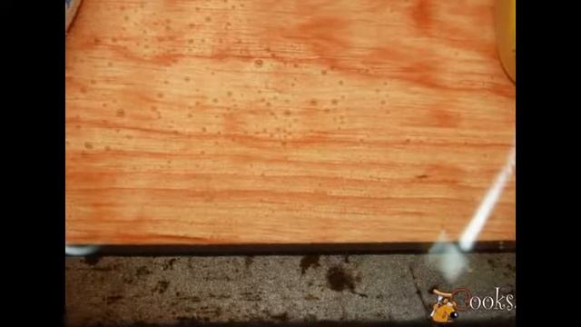 Лосось с луком на гриль доске на мангале смотреть онлайн