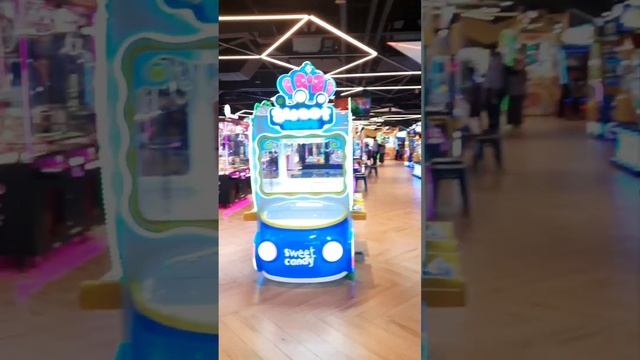 TIMEZONE ARCADE PARIS VAN JAVA смотреть онлайн