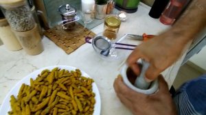 Как измельчить куркуму в домашних условиях #рецепты #куркума