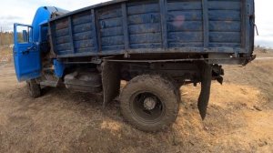 Работа на Зил-130 Вожу навоз на самосвале с фермы!  Трактор МТЗ-82 грузит навоз! Д-245 Турбо-дизель