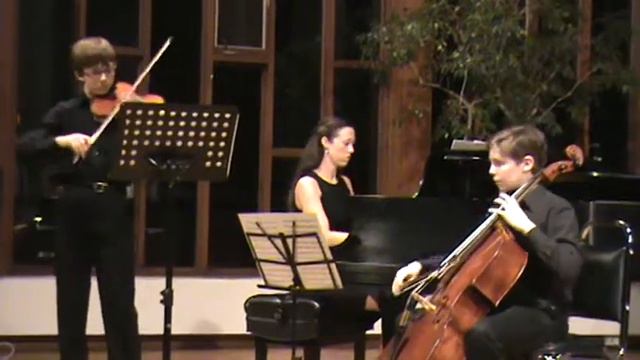 Vivaldi Concerto for Violin and Cello, RV 547 смотреть онлайн