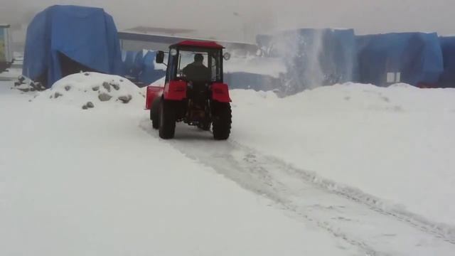 Трактор МТЗ Беларус-320 смотреть онлайн