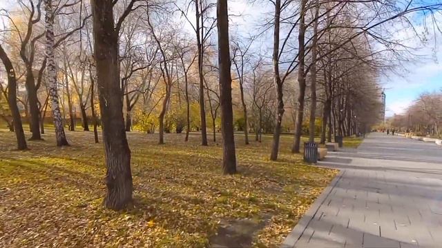 Екатеринбург Yekaterinburg, Центр.  Парк 22 партсъезда, Дворец молодежи 19.10.2023.