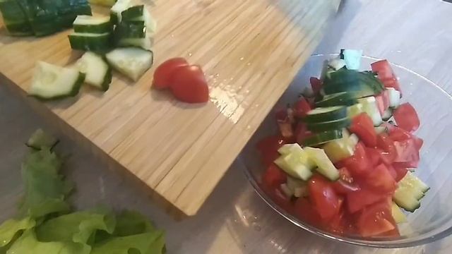 17.10.22 ОЧЕНЬ ВКУСНЫЙ ОВОЩНОЙ САЛАТ С РУККОЛОЙ смотреть онлайн