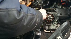 ремонт стелс капитана или замена сальника коленвала на стелс капитане,съёмник маховика,(часть 1)