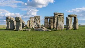 Stonehenge: The Mysterious Monument of the British Isles - Beyond the 7 Wonders of the World