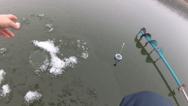 #Открытие сезона 2019-2020#Зимняя рыбалка#Рыбалка в Подмосковье#Жерлицы# смотреть онлайн