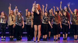 Лена Катина, Софья Полозова, Алиса Хилько — «All Around The World»