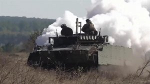 Российские бойцы отмечают День Сухопутных войск на передовой