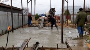 Строительство автосервиса. Заливка пола бетоном (Часть 2)