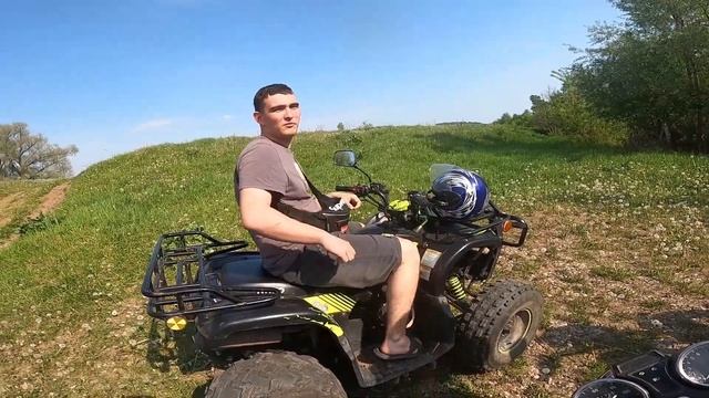 МАЙСКИЕ ПОКАТУШКИ: ЕДИМ КУПАТЬСЯ НА РЕЧКУ С ДРУЗЬЯМИ ! смотреть онлайн