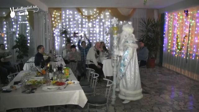 Тамада, Ведущий, новогодний корпоратив в ресторане, проведение, новогодний вечер 2020, 2021 смотреть онлайн