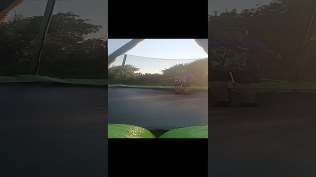 я делаю переднее сальто на ноги смотреть онлайн