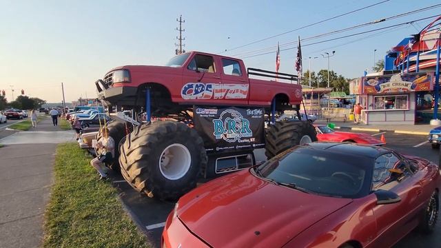 ROD RUN 2022 Pigeon Forge Tennessee Walk Down the Parkway Classic Cars Everywhere смотреть онлайн