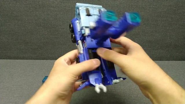 Обзор трансформера Ultra Magnus - TA-27 - Leader class - Animated. Музей Р-ТФ. смотреть онлайн