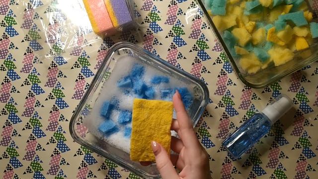 АСМР РАЗРУШЕНИЕ ? Режу и рву губки для мытья посуды ? │ASMR destruction ? tapping, whispering смотреть онлайн