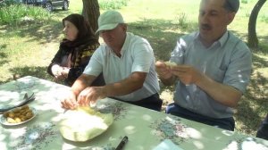 Эхо музыки на свирели в горах одинокого чабана покоряет сердца рабочих во время летнего сезона.