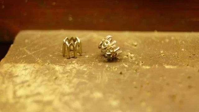 Изготовили серьги с аквамаринами ?? и детским английским замком смотреть онлайн