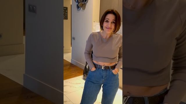 Смешные видео I Мама спалила дочку! Что нашла в комнате?