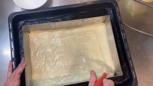 Пирожное с повидлом. Бисквитное пирожное