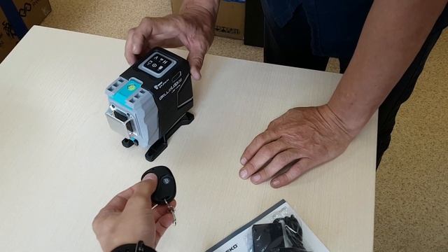 Лазерный уровень DEKO DKLL12TDP02 смотреть онлайн