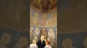 Чудо! Кровоточит распятие и мироточит икона в Афинах. Сегодня Христа опять распинают. Льется кровь