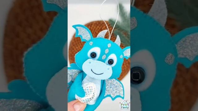 Дракон символ 2024 года. Елочная игрушка дракон из фетра.