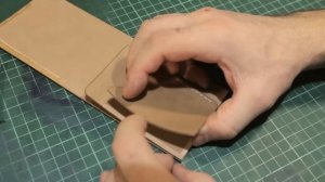 Кошелек бифолд из кожи своими руками/ Bifold Leather Wallet (subtitles)