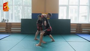 Мельница, которая пройдёт - бросок через плечи из стойки. Вольная борьба и грепплинг. Юрий Черней.