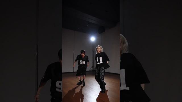 Y2mate.mx-Vamos�� I know that you want it #ChkChkBoom #StrayKids #스트레이키즈 #ATE #방찬 #BangChan #필릭스 #Fe