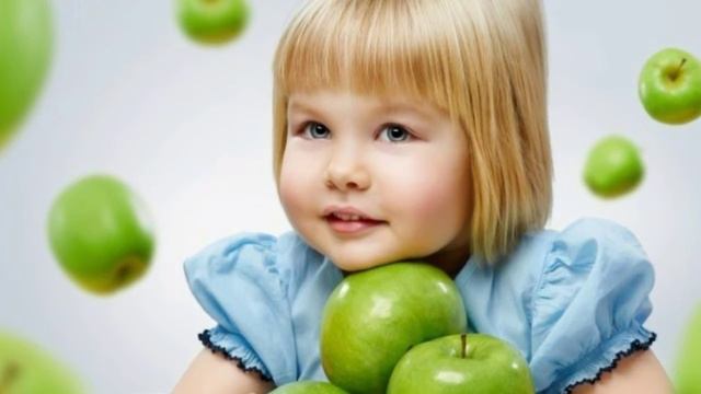 Поучительная Притча "Девочка с яблоками" смотреть онлайн