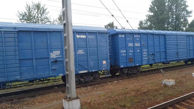 VID_20240720_125722.mp4 Отправление грузового поезда от города Павловск снято на ZTEBlade2020 s