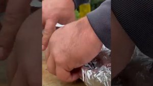 Как испанцы жарят мясо на мангале