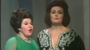 Joan Sutherland and Marilyn Horne sing Mira o Norma from Norma by Bellini