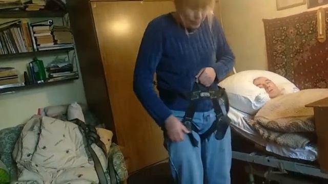 ИНВАЛИДЫ:КАК СЕСТЬ В КОЛЯСКУ