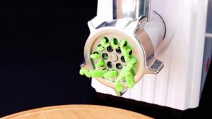 EXPERIMENT MEAT GRINDER VS BATTERY