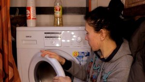 Как избавиться от плесени и запаха в стиральной машинке в домашних условиях без мастера