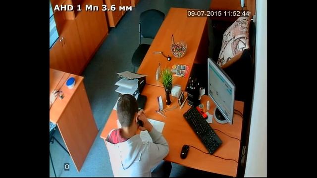 Внутренняя AHD камера 1  Мп смотреть онлайн