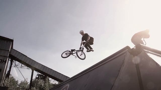 Эффект Glitch в Vegas Pro. смотреть онлайн