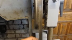 Механизм Натяжения в самодельной ленточной пиле