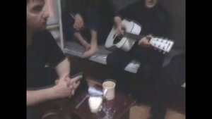 Кавказец на тюрьме четко поет